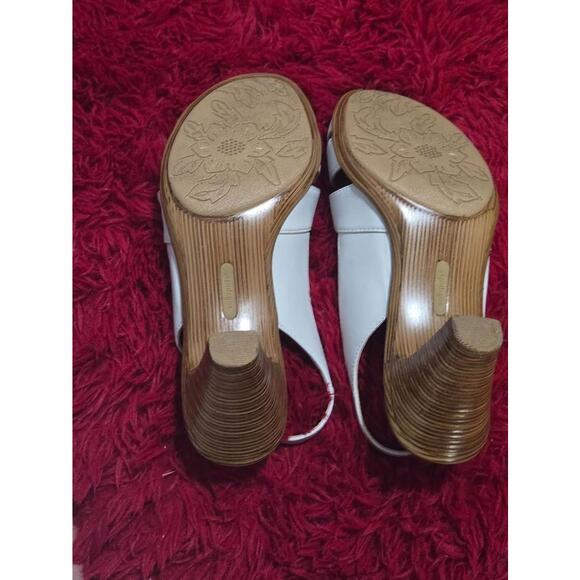 Softspots Niema Women’s White Leather Slingback Shoes  7.5WW – Excellent Cond - Picture 3 of 6